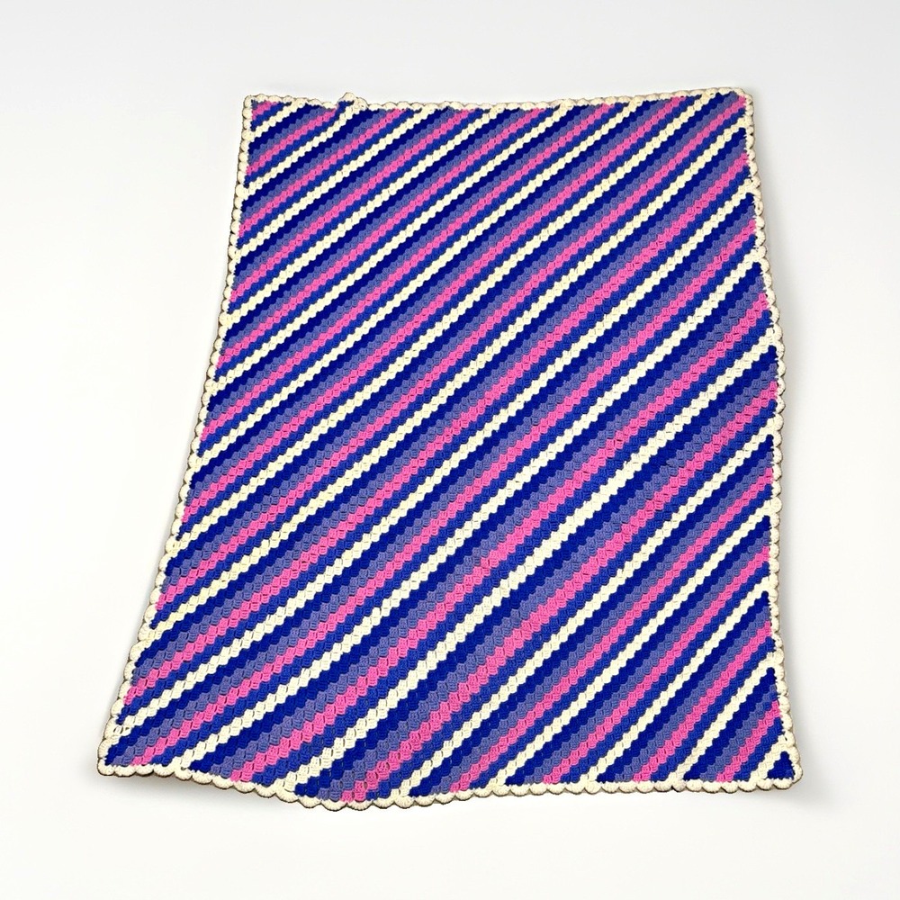 Crochet Striped Sofa Throw Blanket Multicolor Scalloped Bordered Edge 63x50